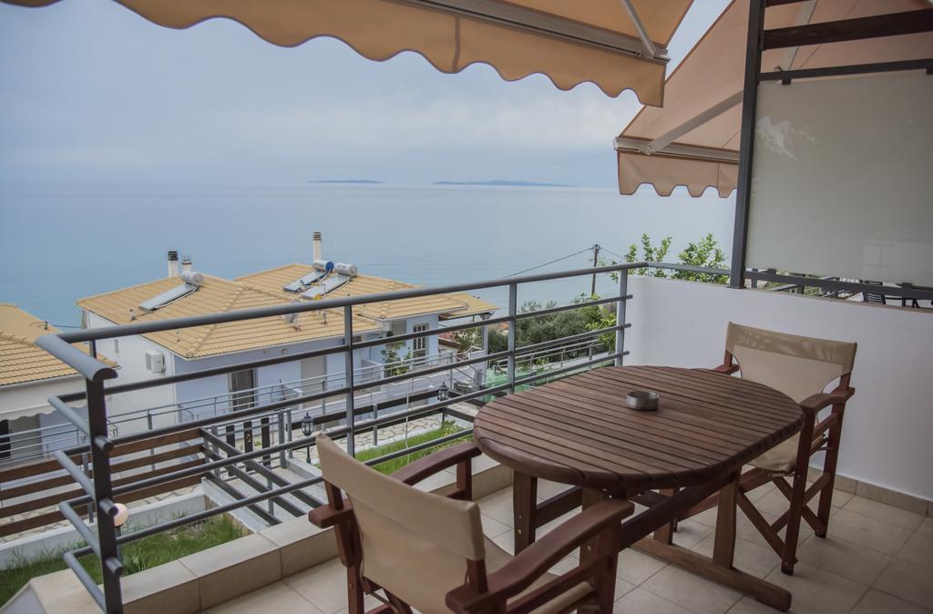 Aperanto House Paralia Loutsas Exterior foto